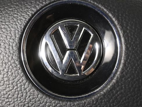 Used 2017 Volkswagen Jetta SE FWD image 33