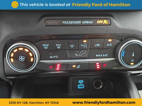 Used 2022 Ford Escape SE w/ SE Sport Appearance Package image 35