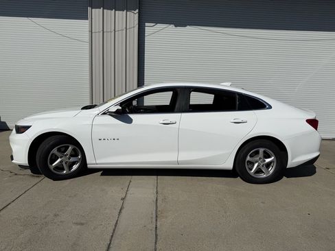 Used 2017 Chevrolet Malibu LS image 6