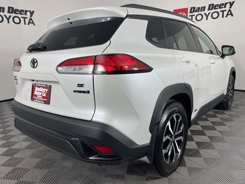 Certified 2024 Toyota Corolla Cross SE image 24