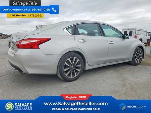 Used 2017 Nissan Altima 2.5 SV image 4