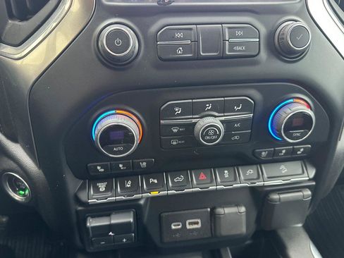 Certified 2022 Chevrolet Silverado 2500 LTZ w/ LTZ Plus Package image 26