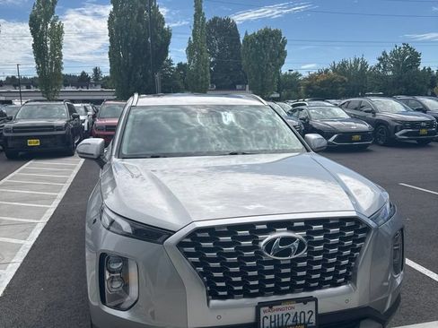 Used 2022 Hyundai Palisade SEL w/ Convenience Package AWD/4WD image 2