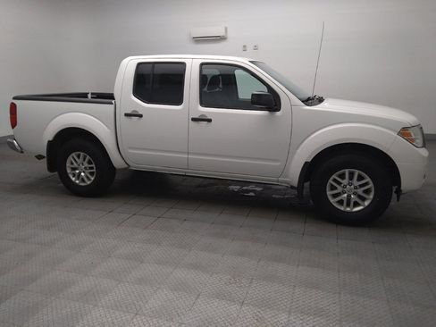 Used 2019 Nissan Frontier SV AWD/4WD image 11