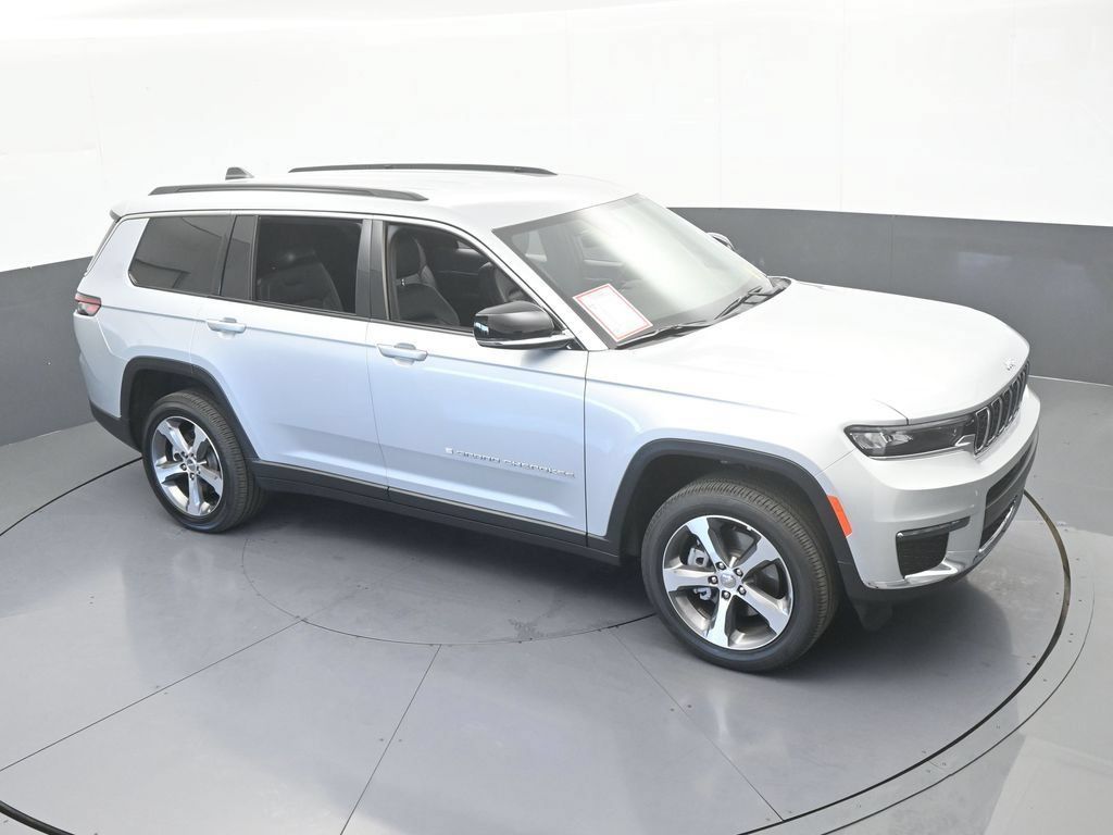 Used 2025 Jeep Grand Cherokee L Limited RWD image 55