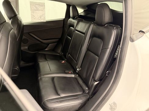 Used 2020 Tesla Model Y Long Range AWD/4WD image 28