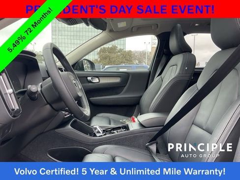 Certified 2023 Volvo XC40 B5 Plus w/ Protection Package Premier image 30