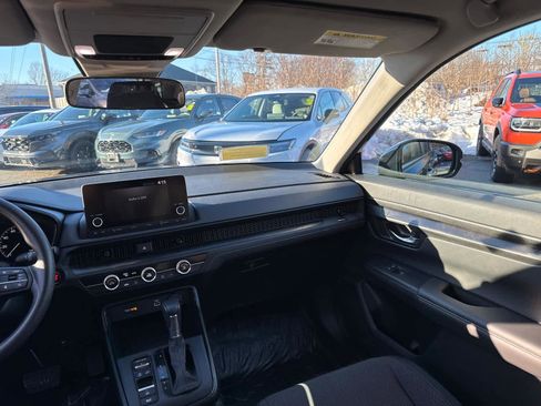 Used 2025 Honda CR-V LX image 32