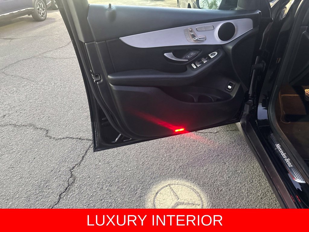 Used 2022 Mercedes-Benz GLC 300 image 10