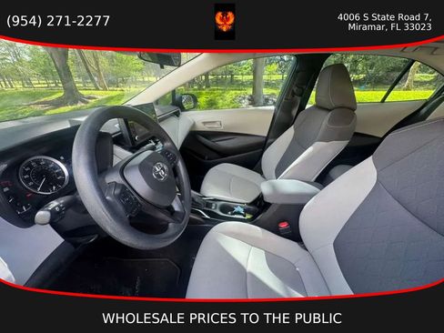 Used 2022 Toyota Corolla LE FWD image 8