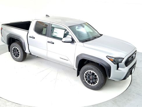 Certified 2024 Toyota Tacoma TRD Off-Road w/ TRD Off Road Upgrade Package image 16