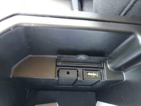 Used 2013 Chevrolet Cruze LS FWD image 31