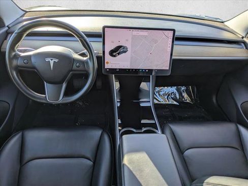 Used 2019 Tesla Model 3 Long Range image 17
