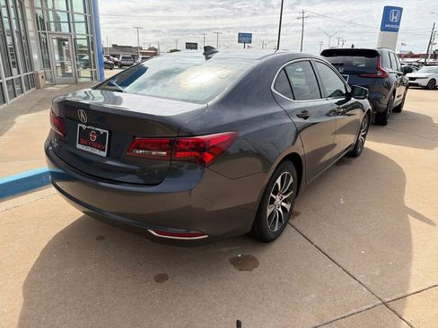 Used 2016 Acura TLX w/ Technology Package FWD image 9