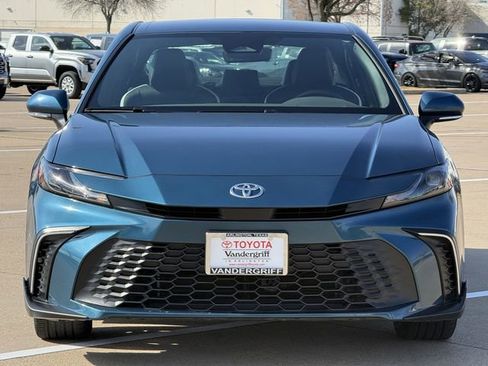 Used 2025 Toyota Camry SE w/ Multimedia Upgrade Package image 9