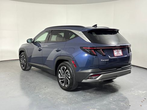 Used 2025 Hyundai Tucson Limited image 4