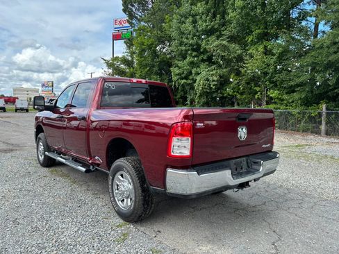 Used 2024 RAM 2500 Tradesman w/ Chrome Appearance Group AWD/4WD image 3