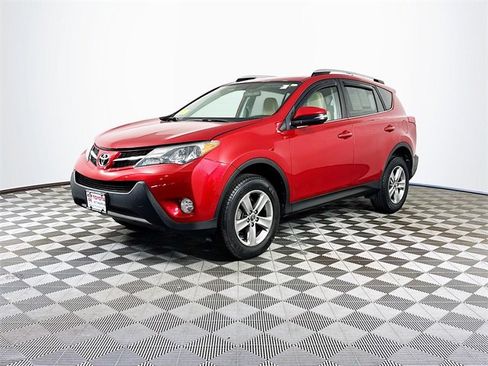 Used 2015 Toyota RAV4 XLE image 2
