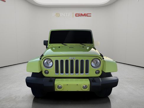 Used 2016 Jeep Wrangler Unlimited Sahara w/ Connectivity Group image 11