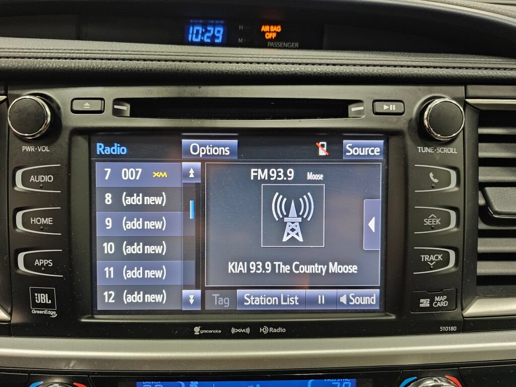 Used 2018 Toyota Highlander Limited AWD/4WD image 25