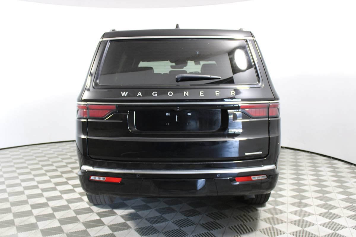 Used 2024 Jeep Wagoneer Series II w/ Flexible Seating Group RWD image 42
