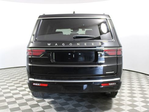 Used 2024 Jeep Wagoneer Series II w/ Flexible Seating Group RWD image 42