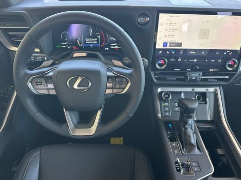 New 2026 Lexus GX 550 w/ Accessory Package (CT) AWD/4WD image 14