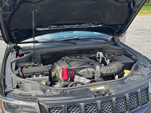 Used 2018 Jeep Grand Cherokee SRT AWD/4WD image 18