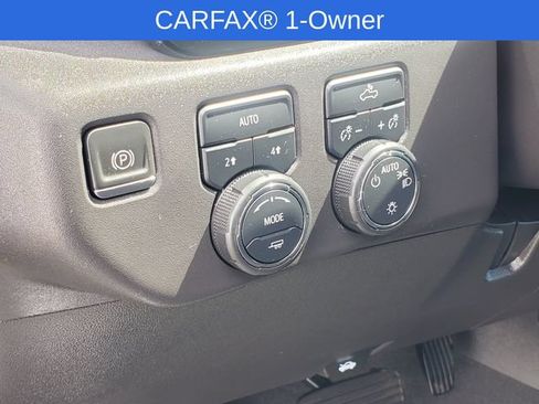 Certified 2024 Chevrolet Silverado 1500 LT AWD/4WD image 10