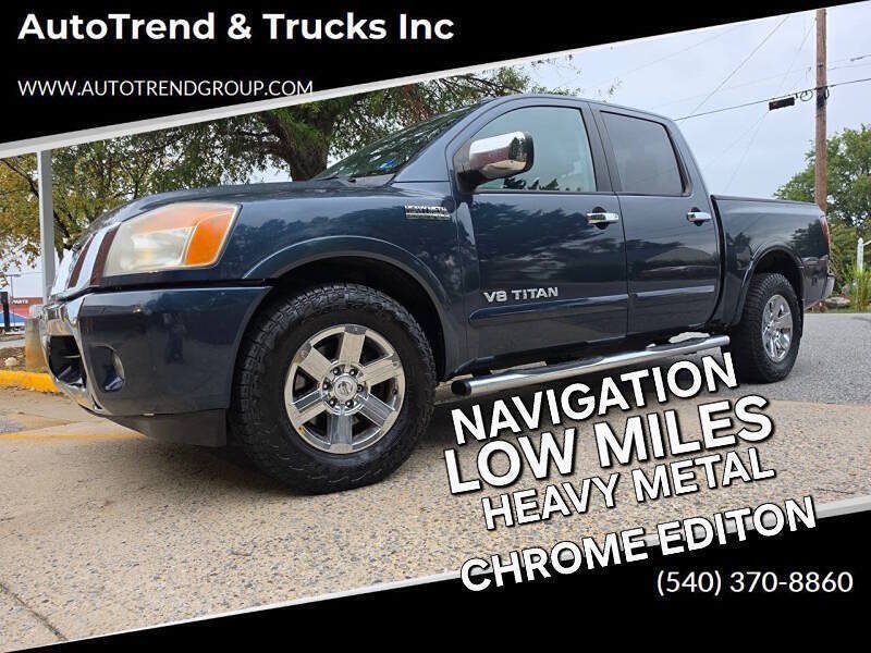 Used 2015 Nissan Titan SV RWD image 1