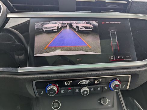 Used 2024 Audi Q3 2.0T Premium image 31