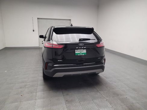 Used 2023 Ford Edge SEL w/ Convenience Package AWD/4WD image 6