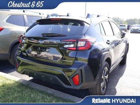 Used 2025 Subaru Crosstrek 2.5i Premium AWD/4WD image 21