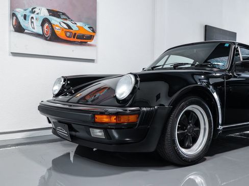 Used 1988 Porsche 911 Carrera image 9