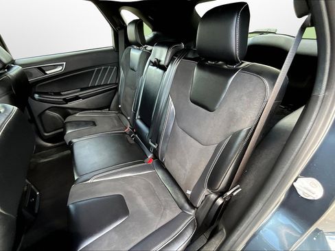 Used 2024 Ford Edge ST image 18