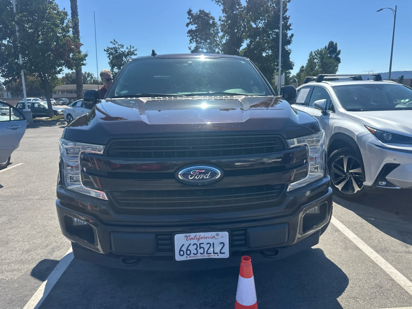 Used 2018 Ford F150 Lariat w/ Equipment Group 502A Luxury AWD/4WD image 3