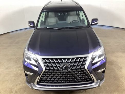 Certified 2023 Lexus GX 460 Luxury w/ Sport Design Package AWD/4WD image 4