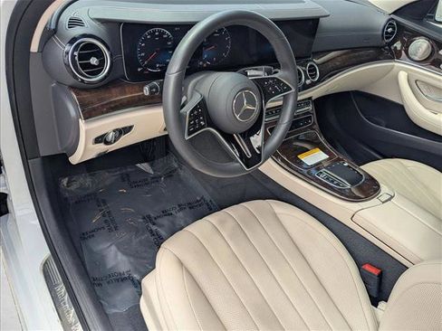 Used 2023 Mercedes-Benz E 350 4MATIC Sedan image 10