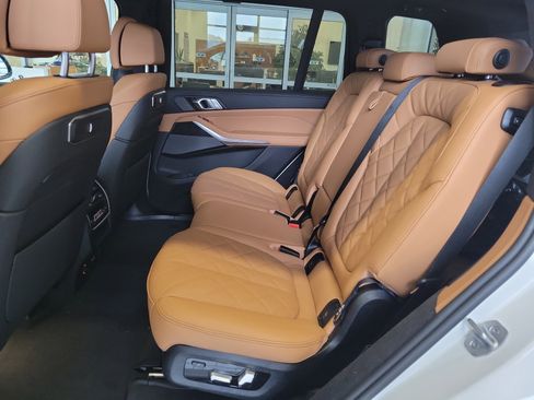 New 2026 BMW X7 xDrive40i image 27