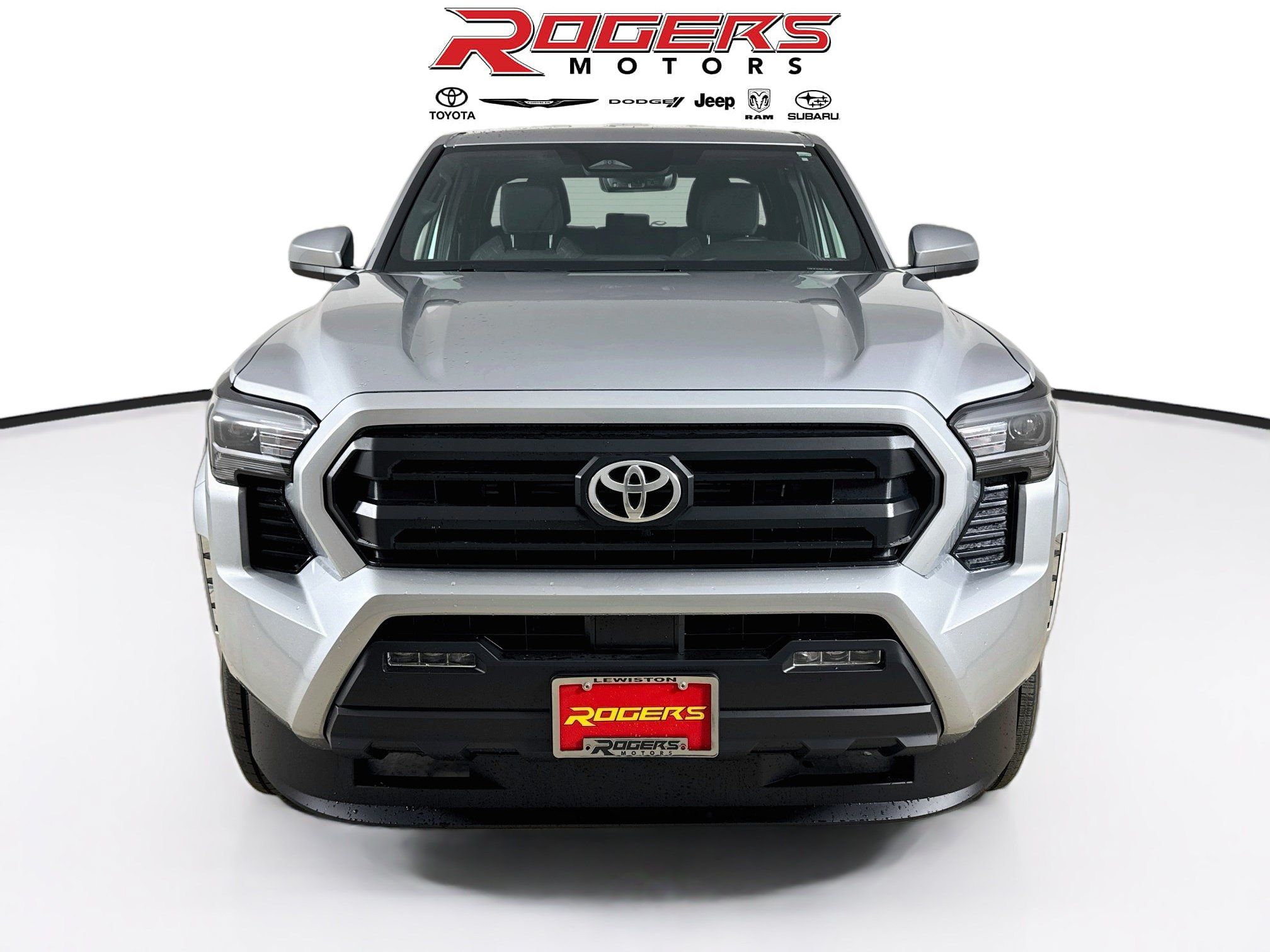 Certified 2026 Toyota Tacoma SR5 AWD/4WD image 2