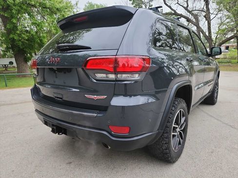 Used 2018 Jeep Grand Cherokee Trailhawk w/ Trailhawk Luxury Group image 12