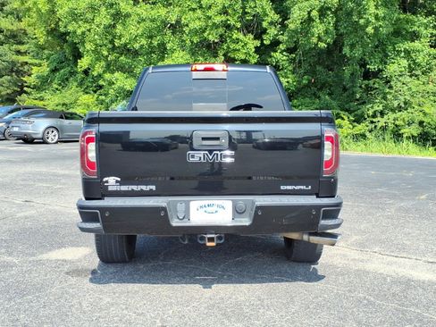 Used 2017 GMC Sierra 1500 Denali w/ Denali Ultimate Package AWD/4WD image 24