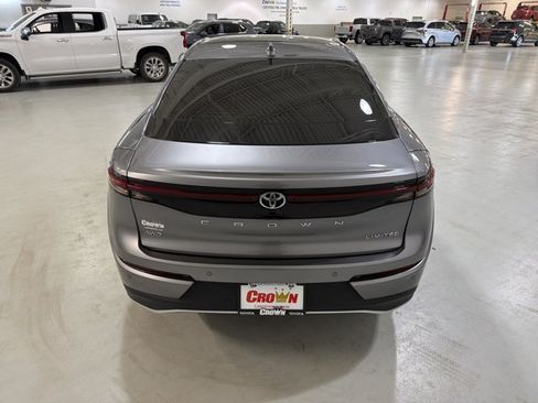 Used 2023 Toyota Crown w/ Advanced Technology Package AWD/4WD image 8