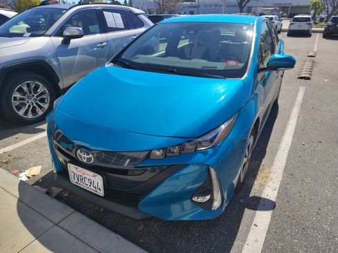 Used 2017 Toyota Prius Prime Advanced FWD image 1