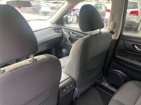 Used 2018 Nissan Rogue SV w/ Premium Package AWD/4WD image 33