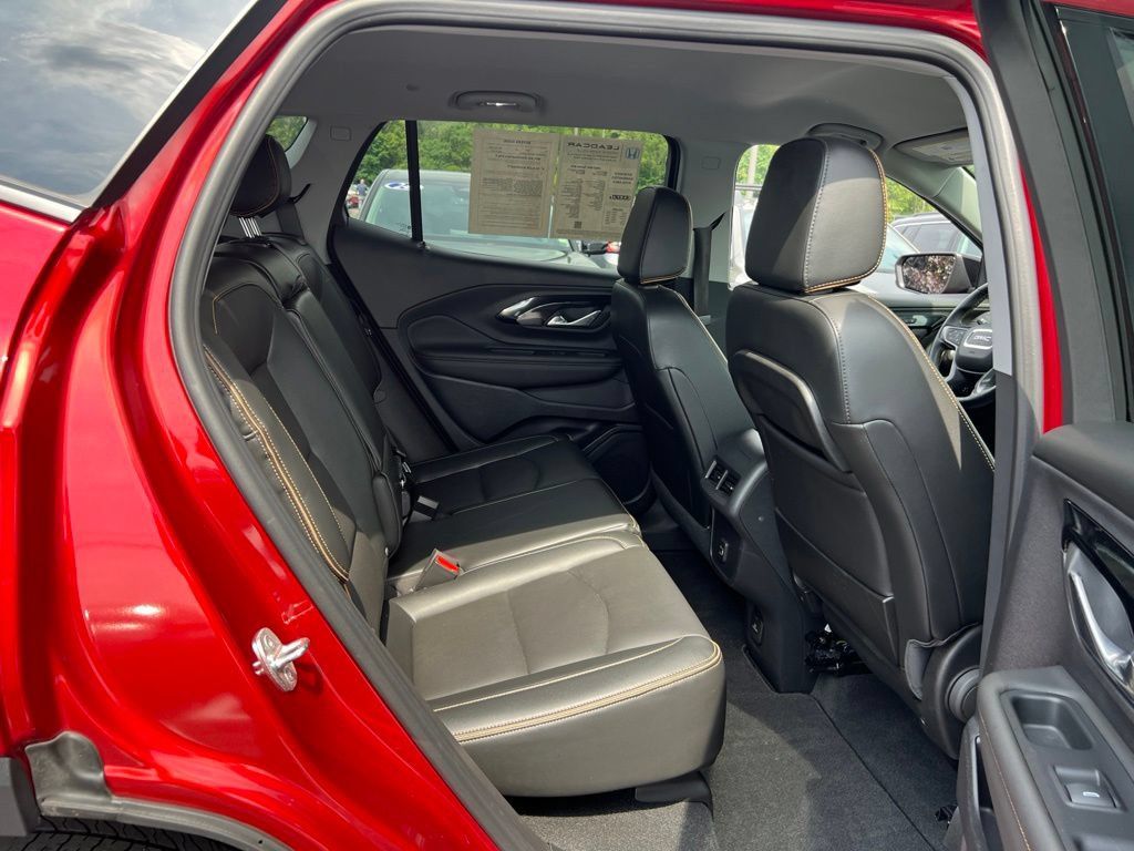 Used 2023 GMC Terrain AT4 AWD/4WD image 26