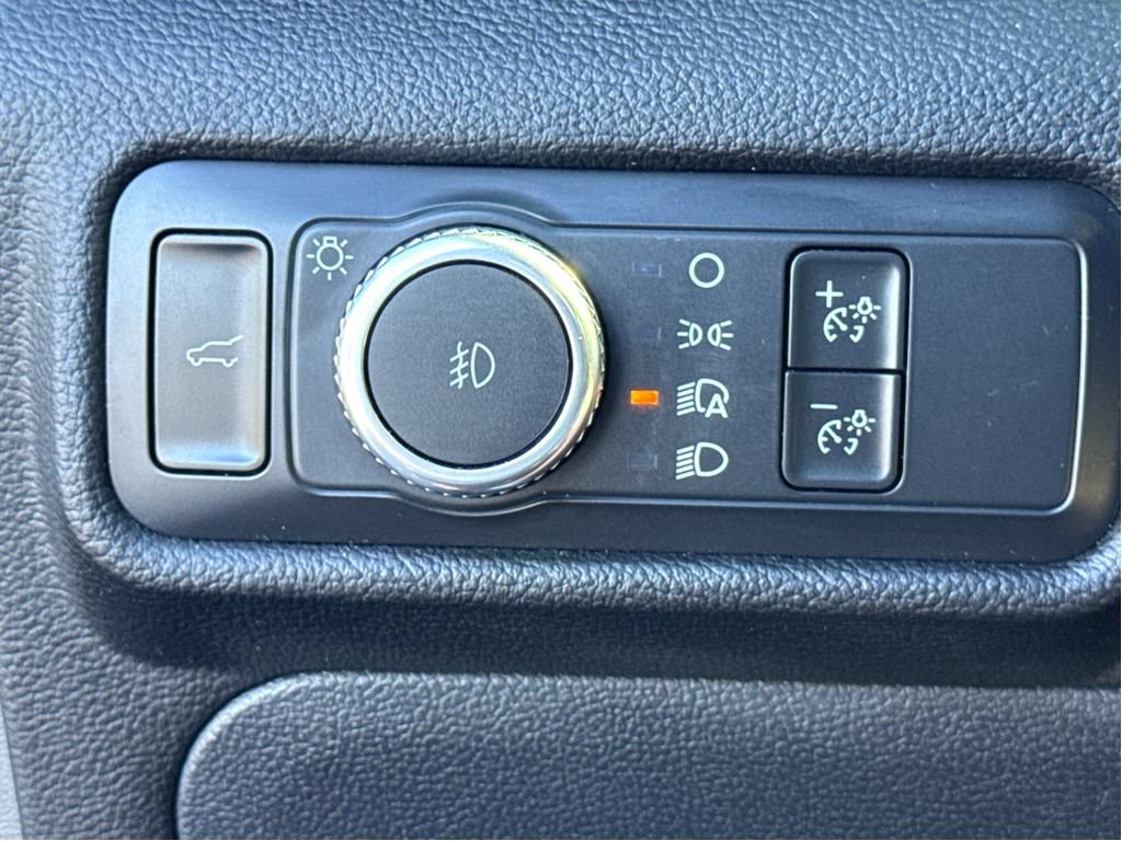 Used 2022 Ford Explorer ST w/ Equipment Group 401A AWD/4WD image 13
