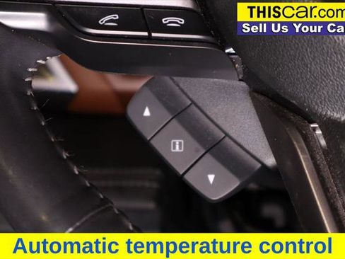 Used 2022 Subaru Outback Touring image 18