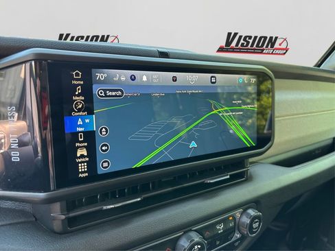 Used 2024 Jeep Gladiator Sport image 31