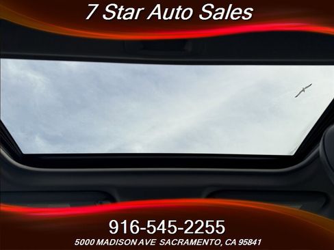 Used 2018 Toyota Camry SE image 16